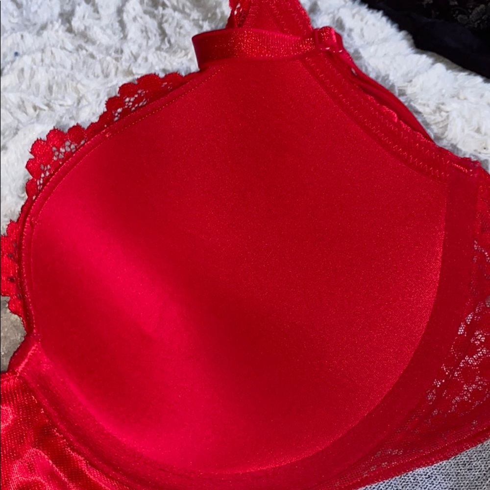 Victoria’s Secret Perfect Shape Bra size 34 D Rhinestones - Picture 6 of 7